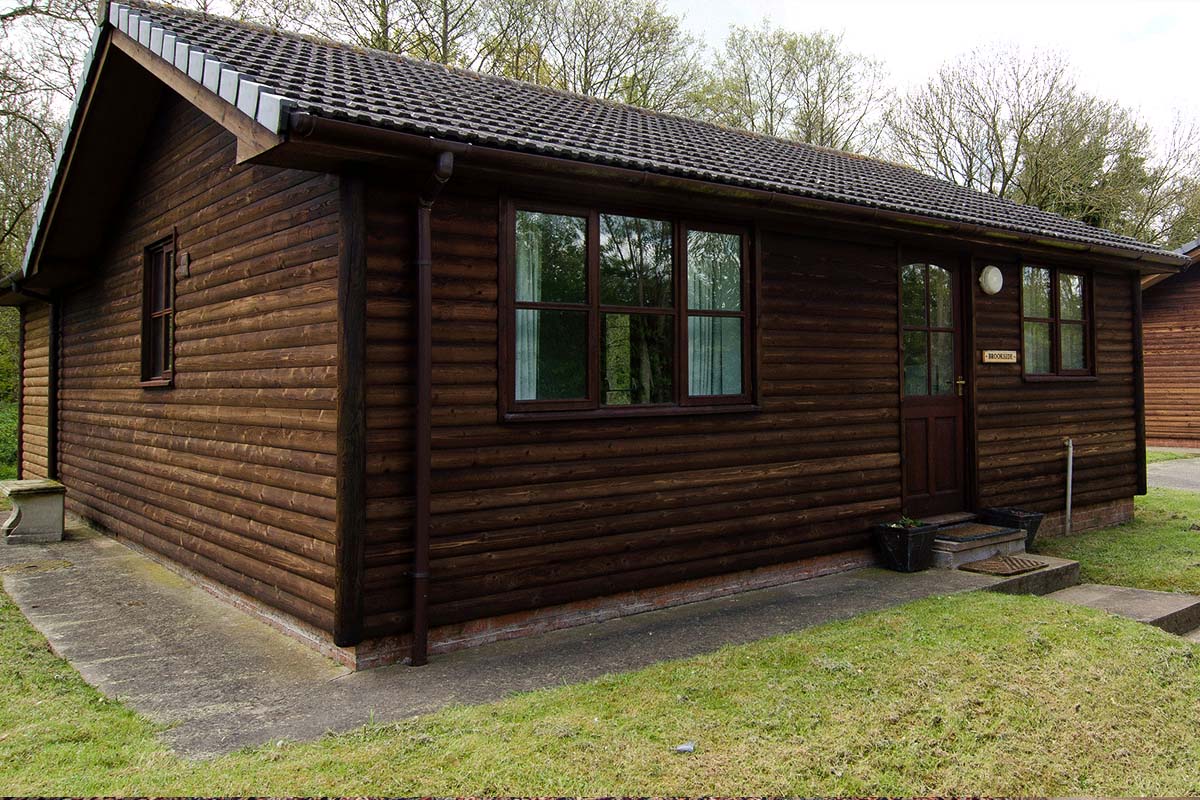 2-bedroom-log-cabins-home-3